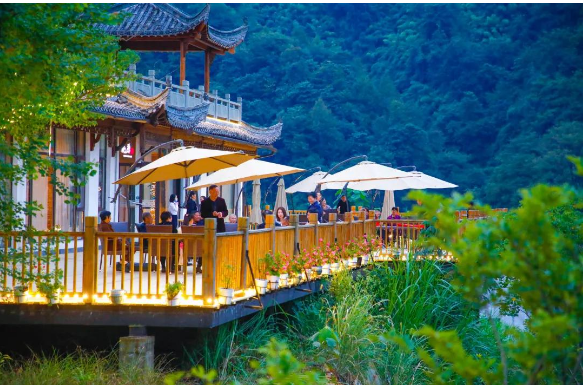 开发运营微度假项目